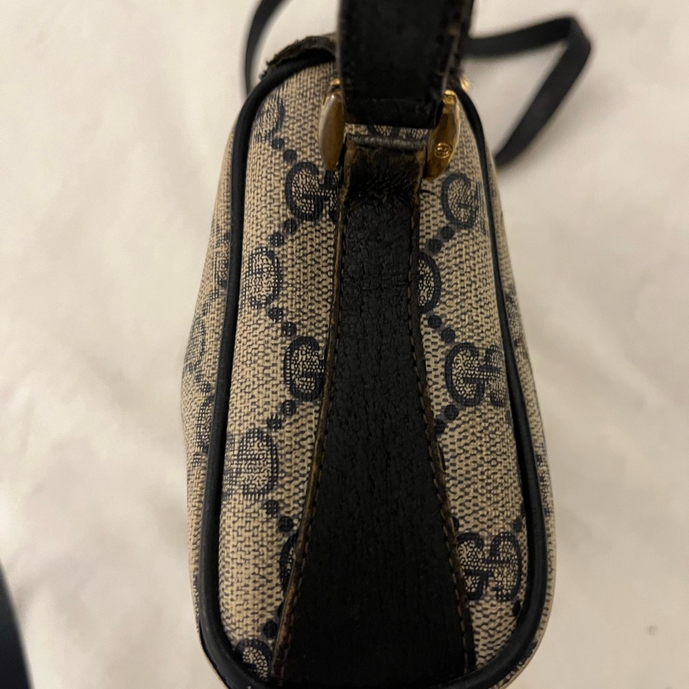 Vintage Gucci Crossbody - Picture 3 of 6